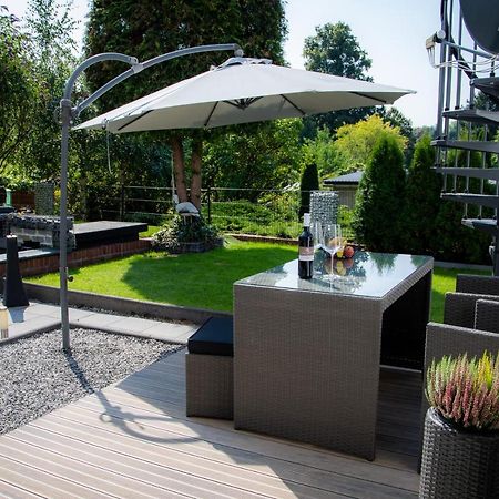 Unterschlupf Radeberg Mit Garten & Whirlpool Eksteriør bilde