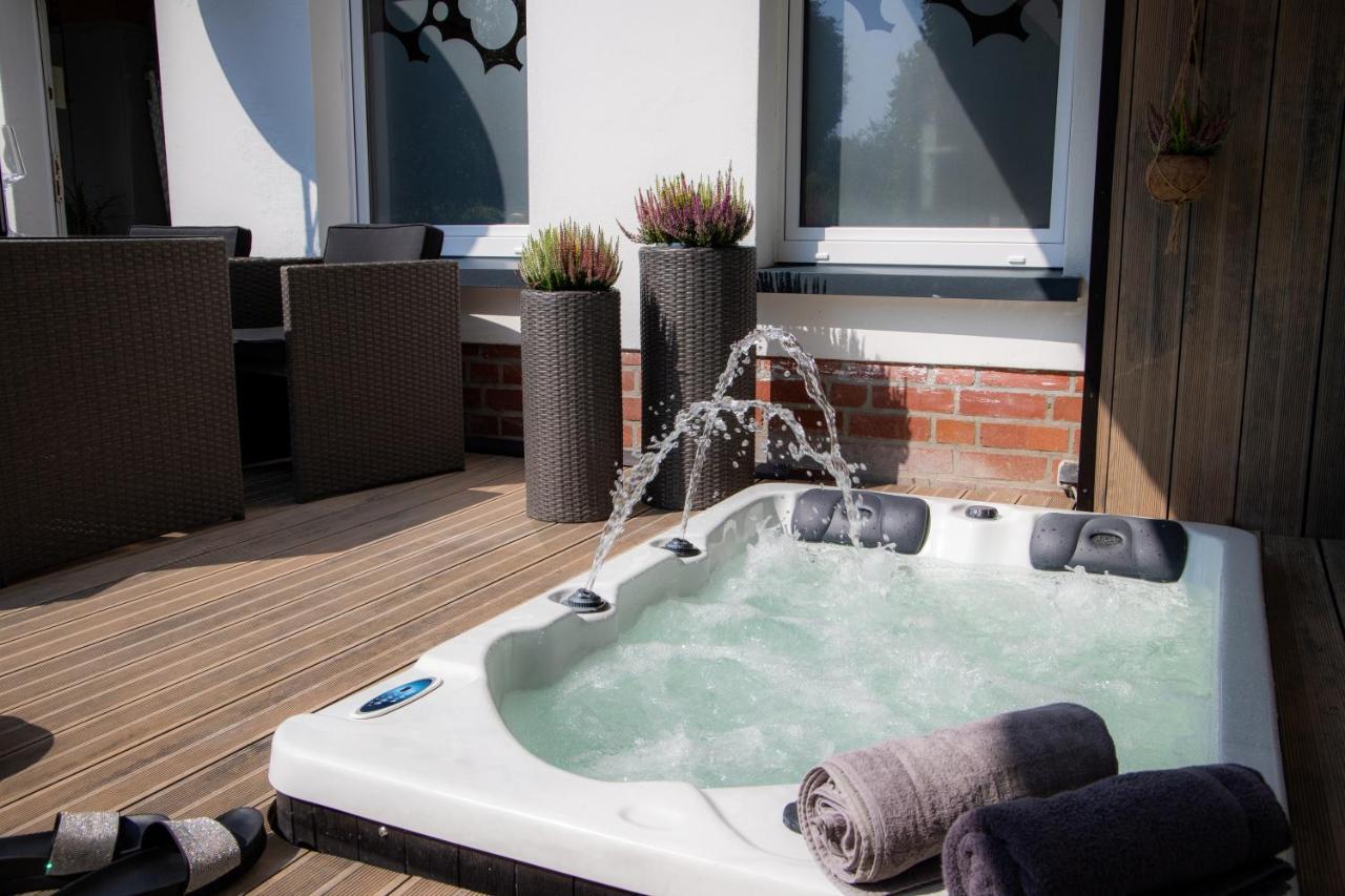 Unterschlupf Radeberg Mit Garten & Whirlpool Eksteriør bilde